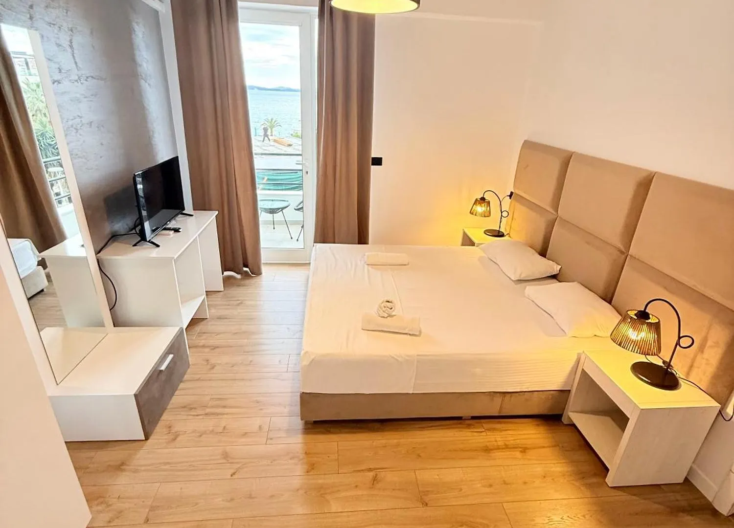 Diamond Central Boutique Hotel Saranda 3*,